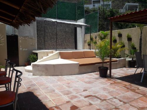 Casa Belmez 2 in Valle de Bravo, Mexico