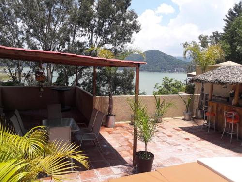 Casa Belmez 2 in Valle de Bravo, Mexico