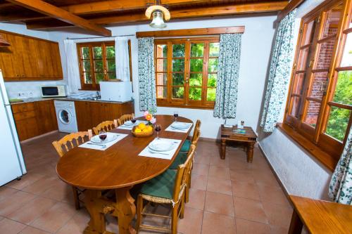 Villa Ambeli