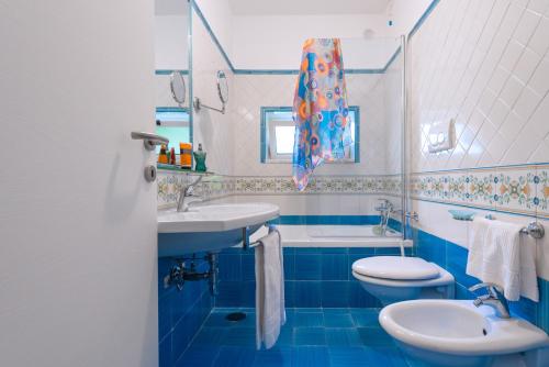 Amalfi Suite Boutique Hotel - image 2