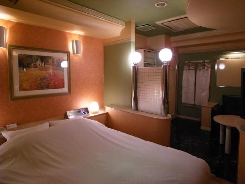 1 queen bed
