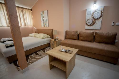 Hotel Svetionik Obrenovac - image 2