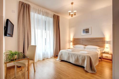 Hotel King - image 8