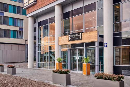 Staybridge Suites Liverpool an IHG Hotel - image 2