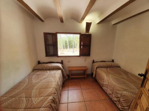 3 bedrooms, 5 beds