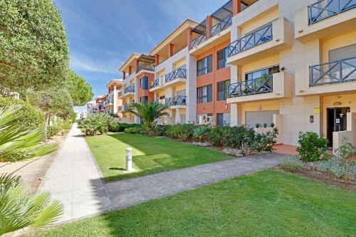 Albufeira Modern with pool by Homing - image 5