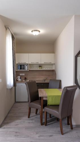 Főnix Apartman - image 3