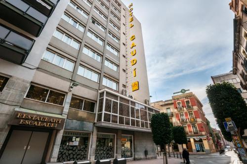 Hotel Gaudi - image 7