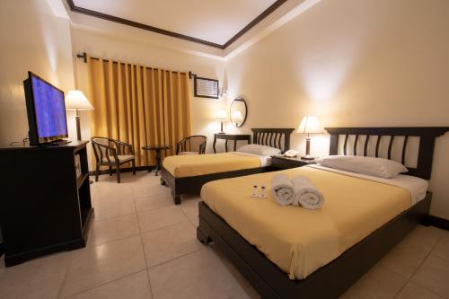 2 twin beds