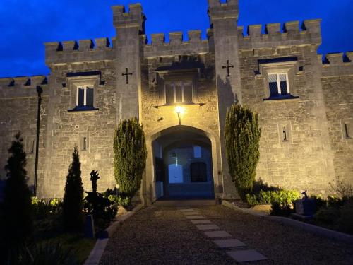 Markree Courtyard in คอลลูนีย์