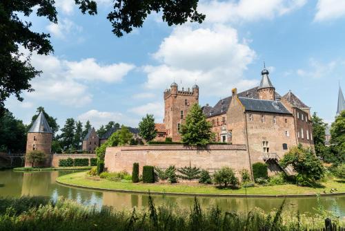 . Kasteel Huis Bergh