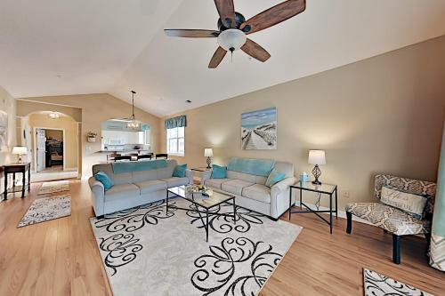 River Crossing Villa with Pool - Near Golf & Shops condo - image 3