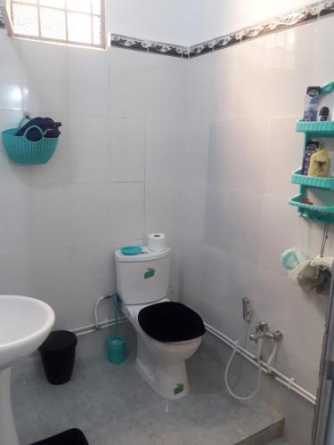 浴室, Joli Chalet plain-pied avec jardin privatif in 特萊姆森