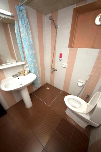 OYO 329 ダウンタウン ホテル