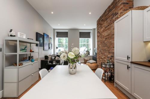The Hubert #2 - Your Apartment