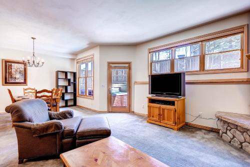 Corral at Breckenridge #103E - Private Hot Tub - Close to Town in Breckenridge, USA