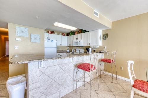 Pelican Beach Resort II - image 2