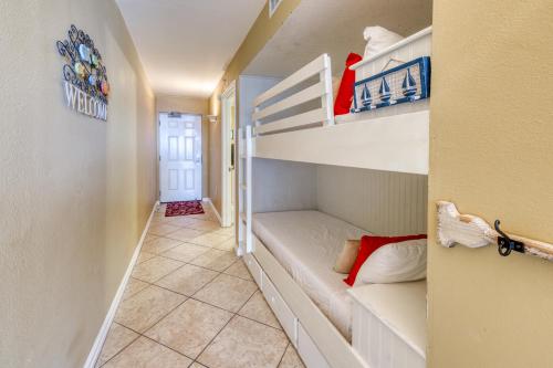 Pelican Beach Resort II - image 12