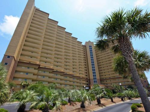 Pelican Beach Resort II - image 10