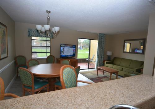 Fantasy World Resort by Elite Vacation Homes - image 3