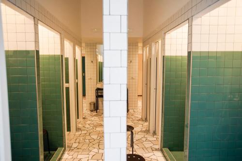 حمام, NAP Hostel Spaccanapoli in نابلس