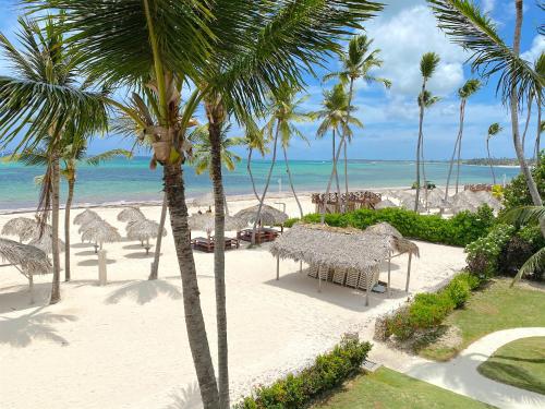 BEACH FRONT VILLA with PANORAMIC OCEAN VIEW - playa LOS CORALES