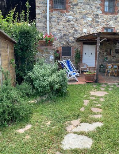  Casa Bouganville in Massa Macinaia