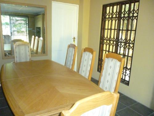 Royal Guest House – East London, IA