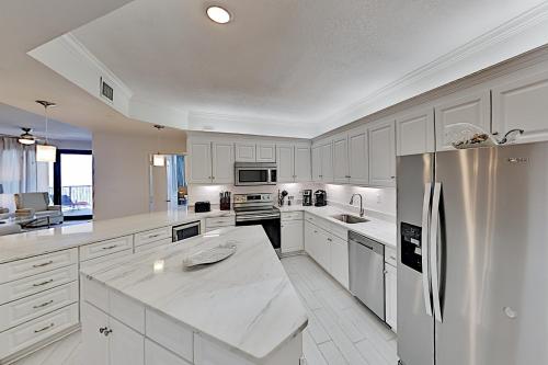 Gulf-Front! Luxury Corner Condo with Pools & Gym condo - image 6