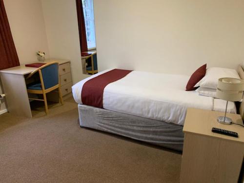 Hinsley Hall, Leeds (photo 10)