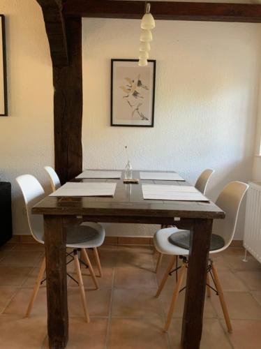 Παροχές, Fachwerk-Idyll 1781 in Ζίβεν