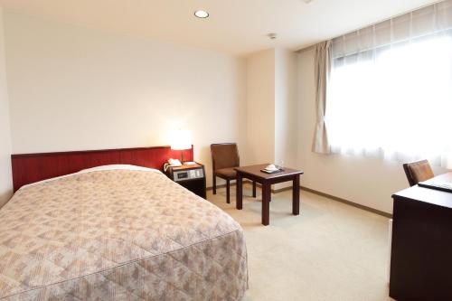 Minimum Stay Offer - Double Room with Small Double Bed - Smoking