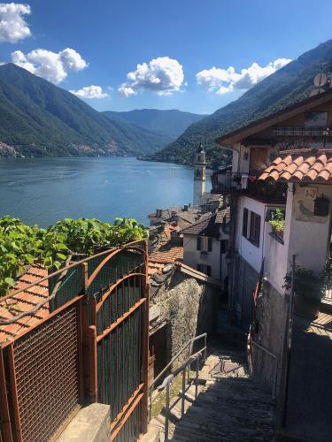 Via Castello, Lake Como, Brienno