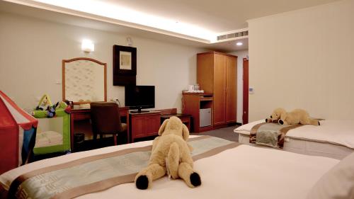 room detail thumbnail 1