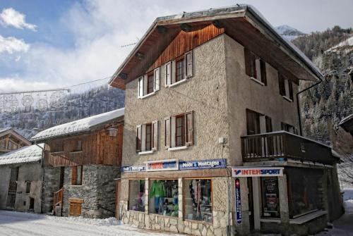 Chalet Le Loup - charming Tignes ski chalet in a superb location - Tignes