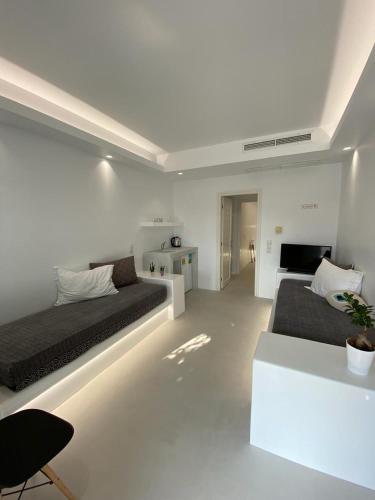 Alexandros Apartments