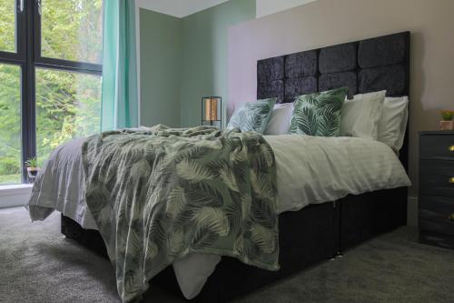 Ideal Home Away At Thorncliffe Apartments, Prestwich, Greater Manchester