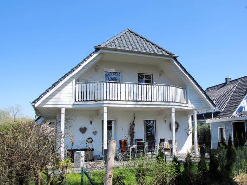Apartment Scholz by Interhome in Born, Deutschland