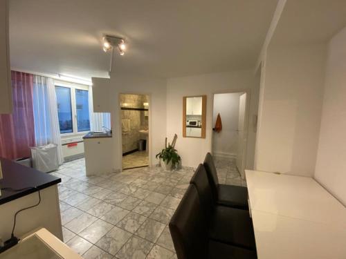 Basel Central Guest House
