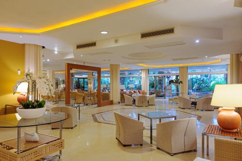 莱昂尼公园阿卡西亚度假酒店