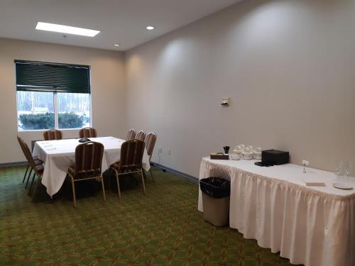 Days Inn by Wyndham Oromocto Conference Centre