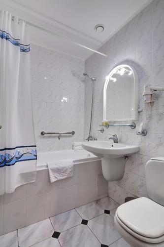 Hotel Academy - image 10