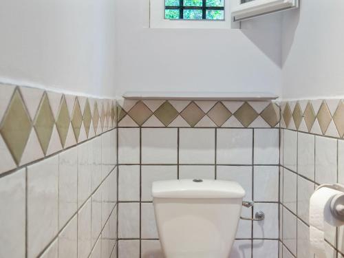 Beautiful Villa in Saint-Paul-en-Foret with Swimming Pool