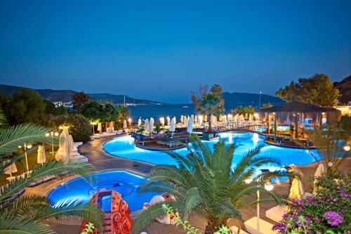 Salmakis Resort & Spa - 수영장