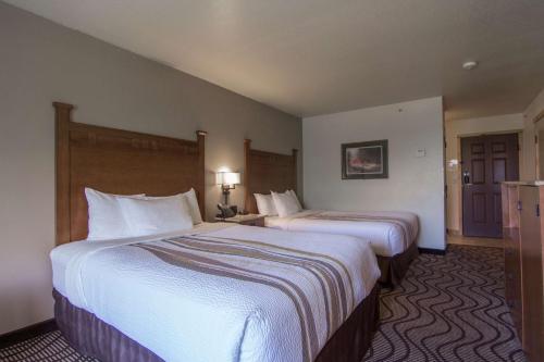 Best Western Plus Riverfront Hotel and Suites