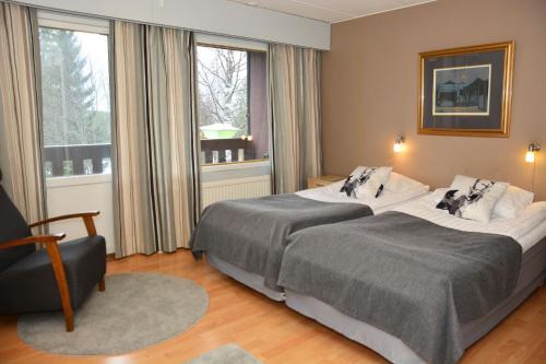 2 twin beds