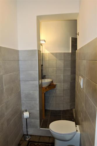 Single Room image 1