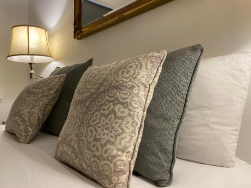 Royal Mile Balconies by the Castle Room Type - Deluxe Double Room - Borthwick