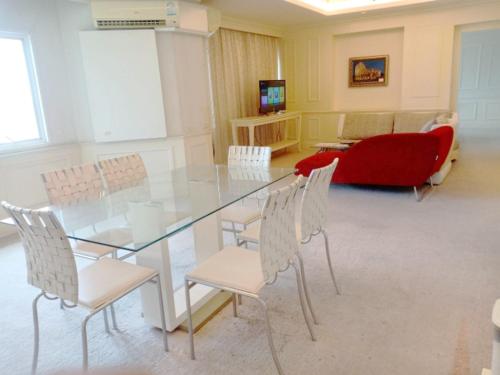 V Verve Service Apartment Hotel