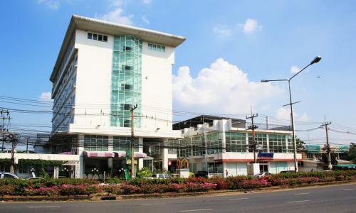 Exterior view, V Verve Service Apartment Hotel in Chachoengsao City Center